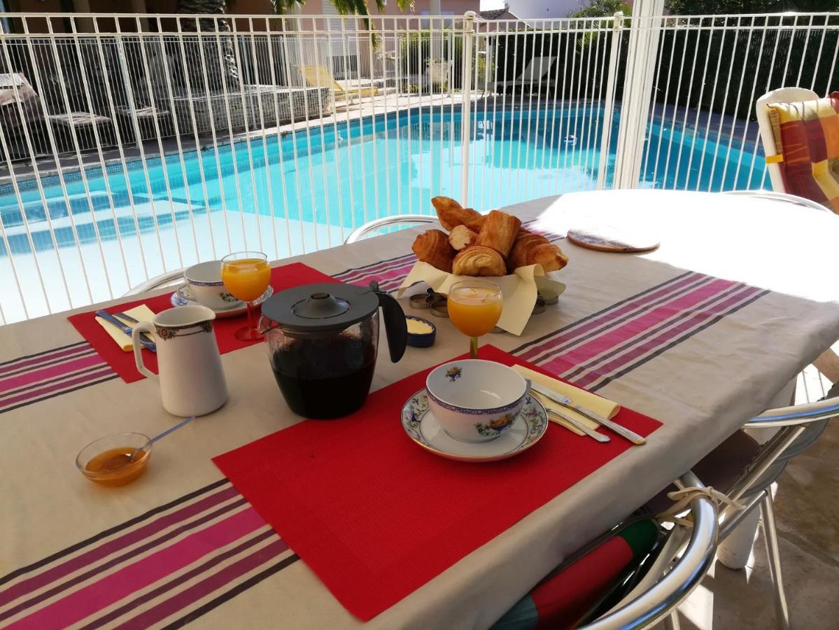 Les Cigalous Bed and Breakfast Restinclieres Buitenkant foto