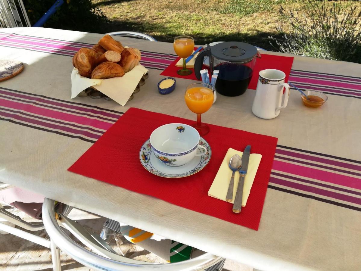 Les Cigalous Bed and Breakfast Restinclieres Buitenkant foto